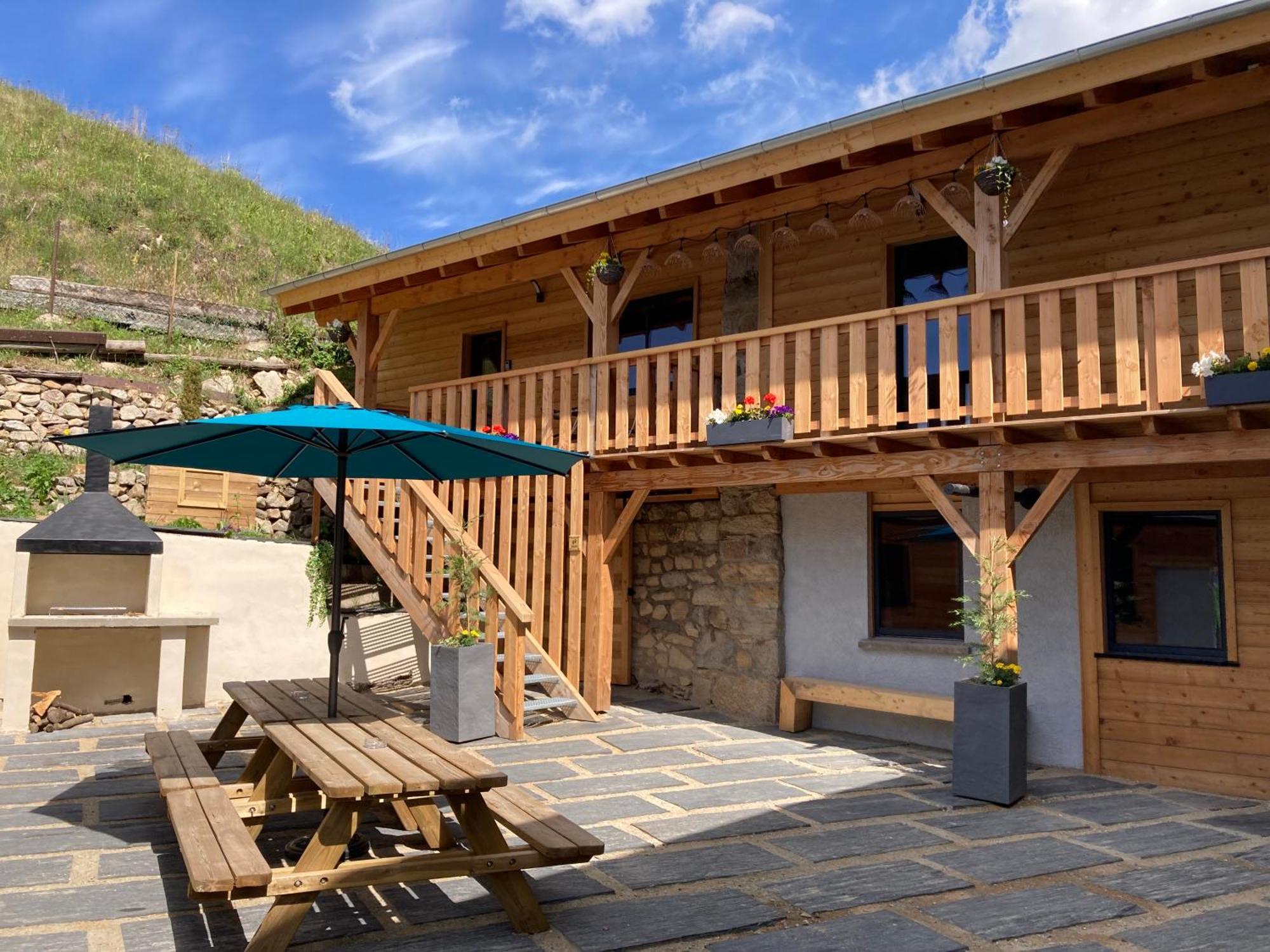 Grange Nere Le Clos Des Ours Matemale Bagian luar foto